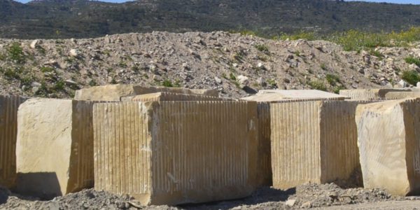 Piedra natural en bloque